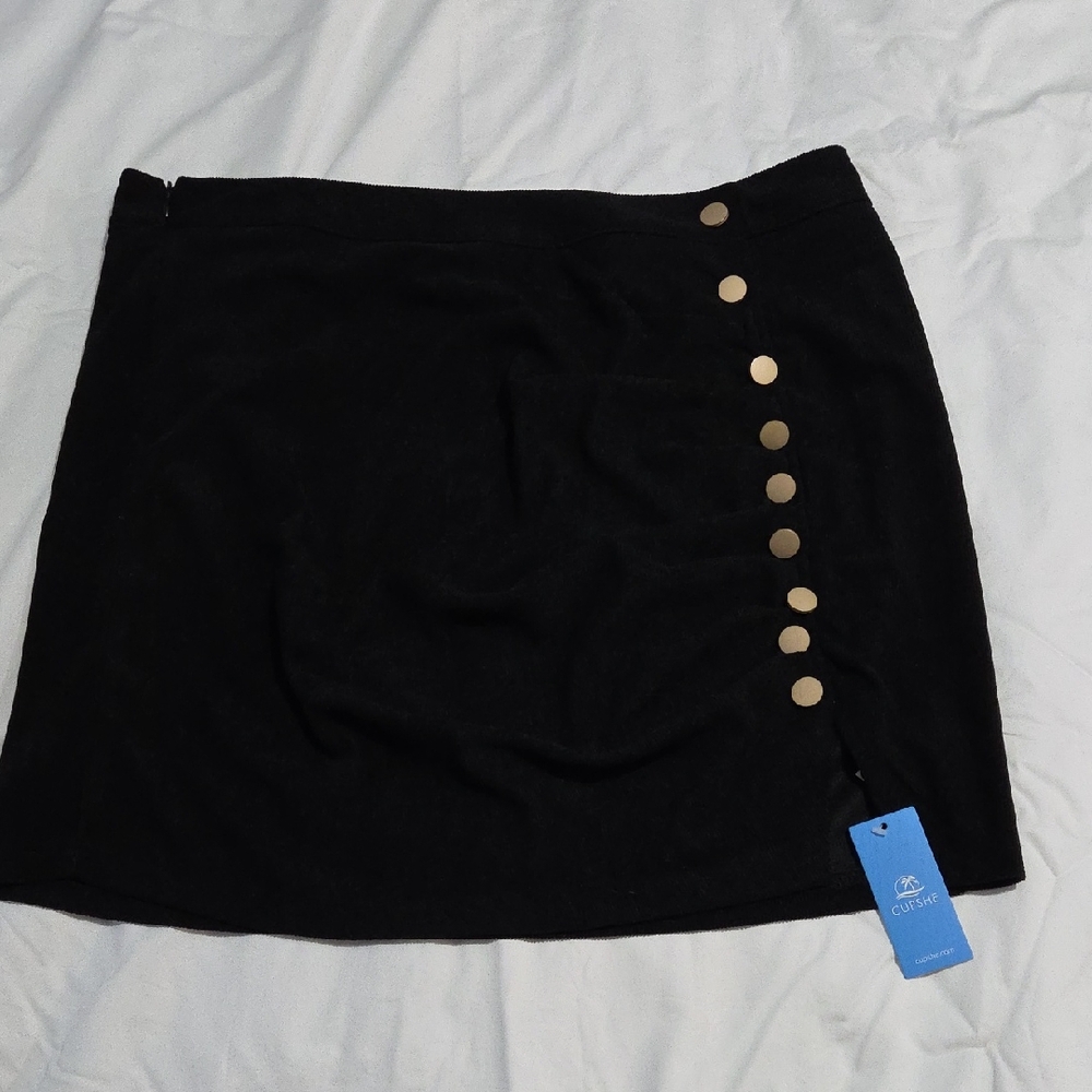 Cupshe Black Mini Skirt with Gold Button Detail Womens XL